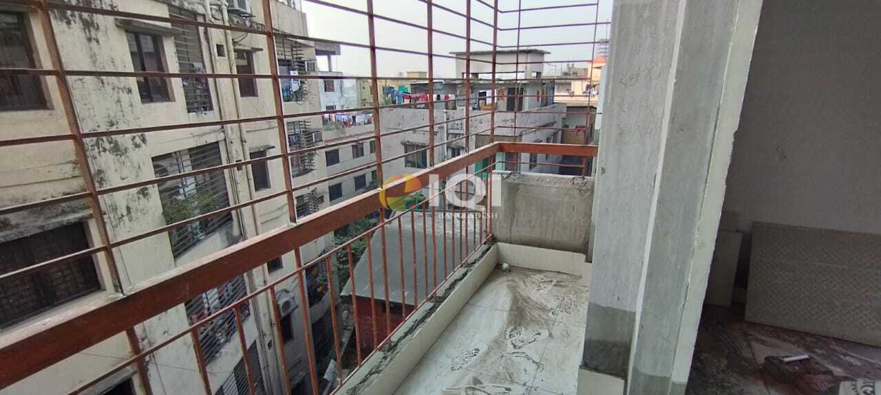 Flat for sale at Mogbazar