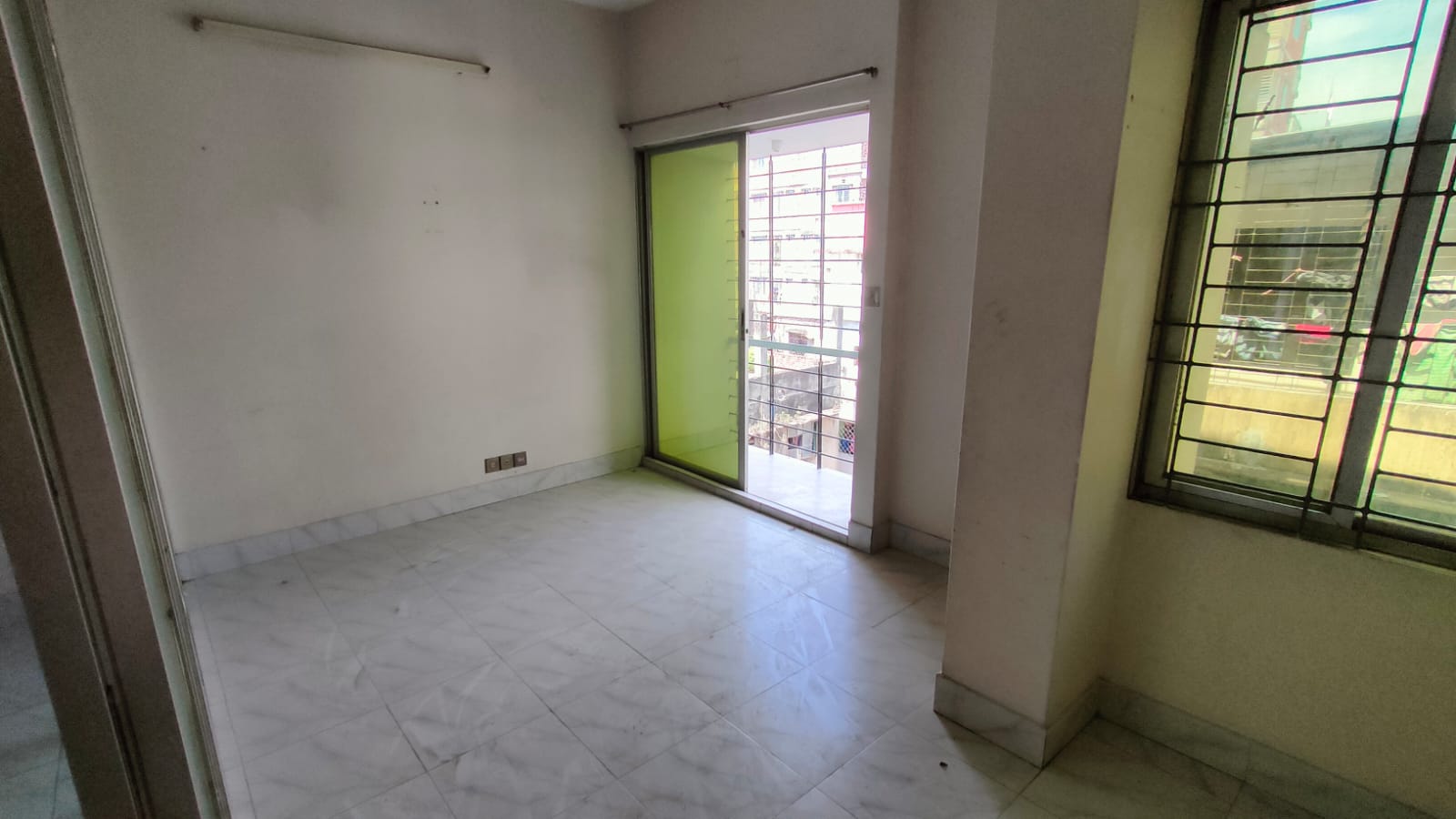 Flat for sale at Kathalbagan