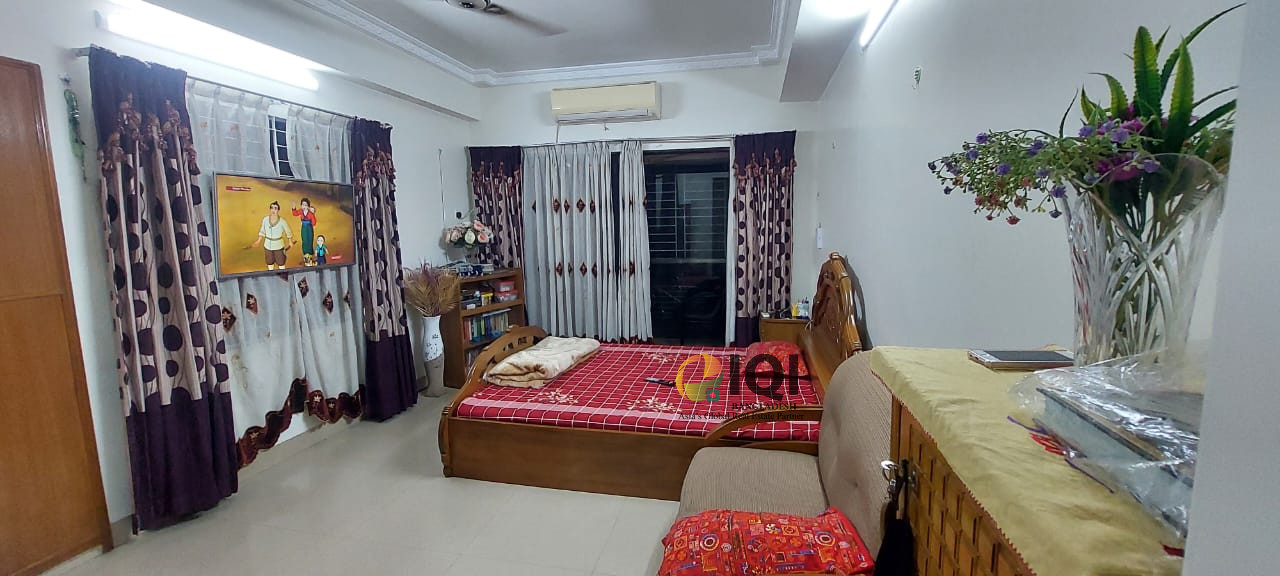 Flat for sale at Uttara sec-13.Gausul azam avenue