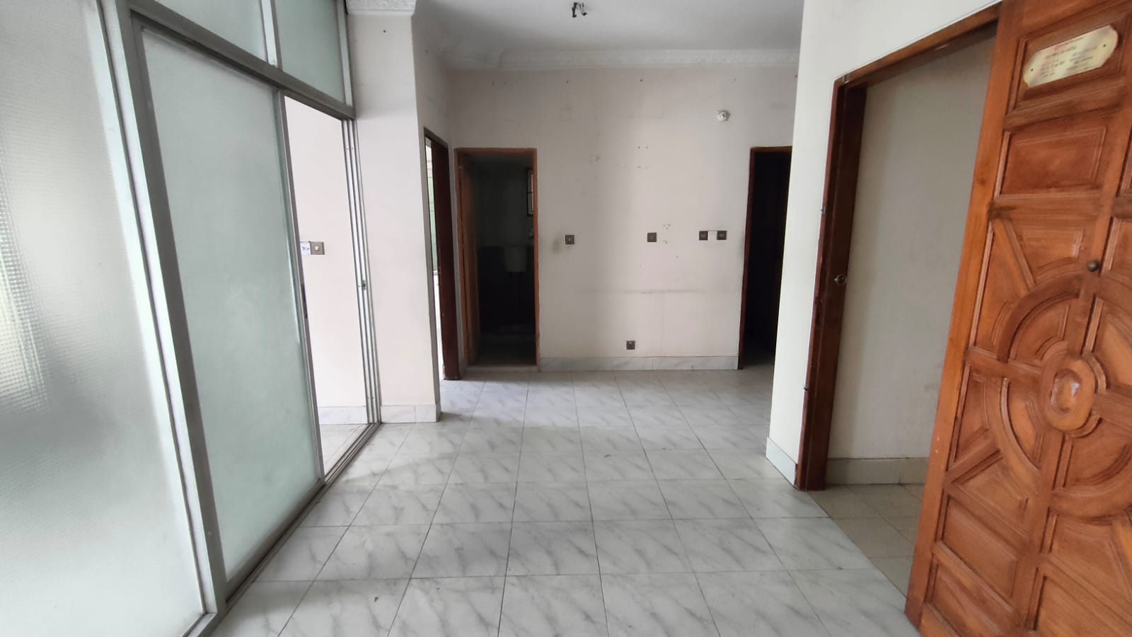 Flat for sale at Kathalbagan