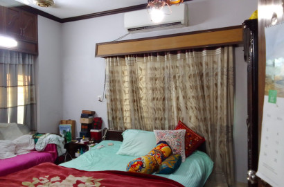 Flat For Sale in Tajmohol Road, Mohammadpur