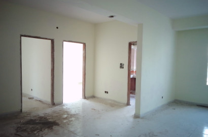 Flat For Sale in Rayer Bazar