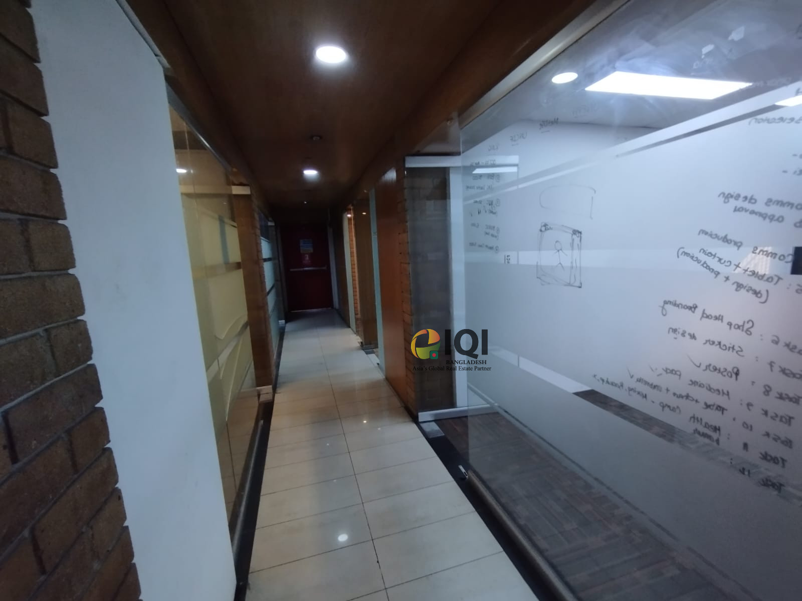 Commercial Space rent at Gulshan 1 Avenue