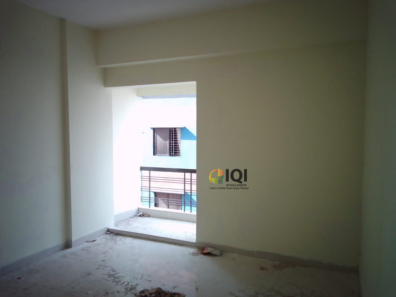 Flat For Sale in Rayer Bazar