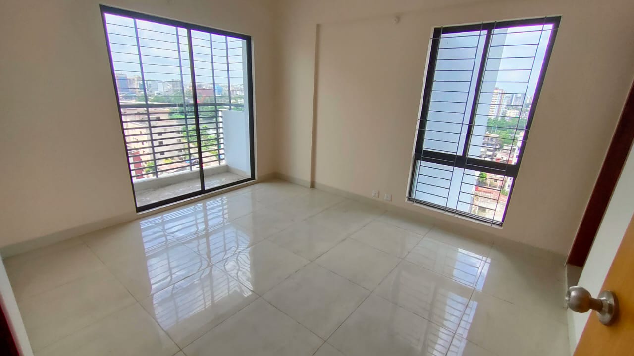 Flat for sale at Mogbazar