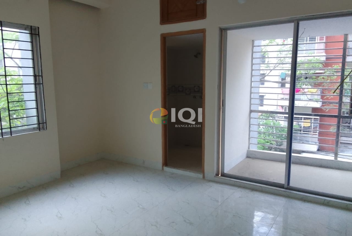 Flat For Sale At Bashundhara