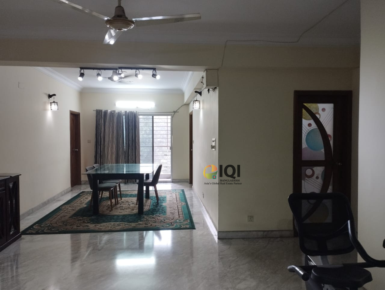 Flat for rent at Banani