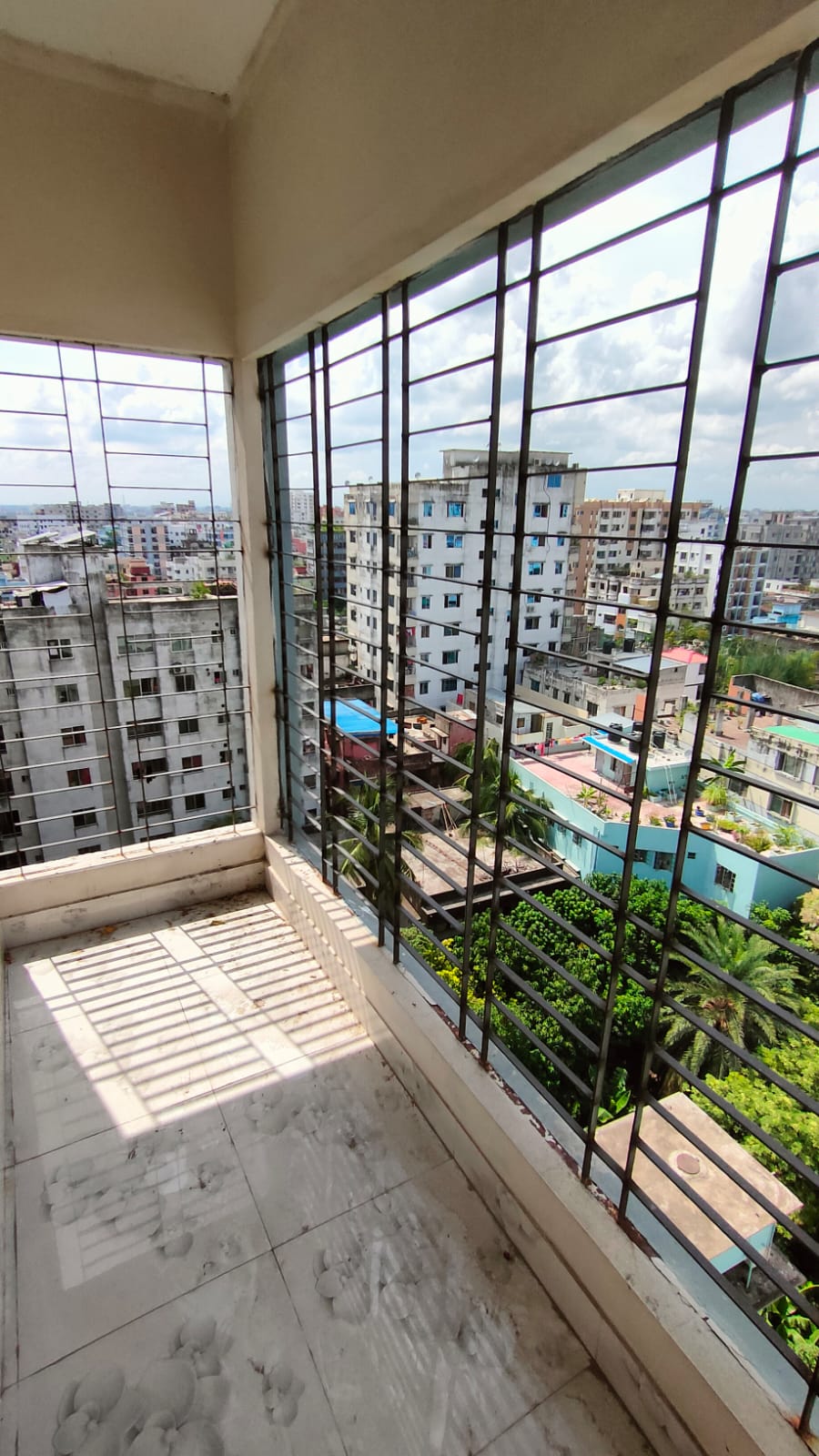 Flat for sale at Dhanmondi