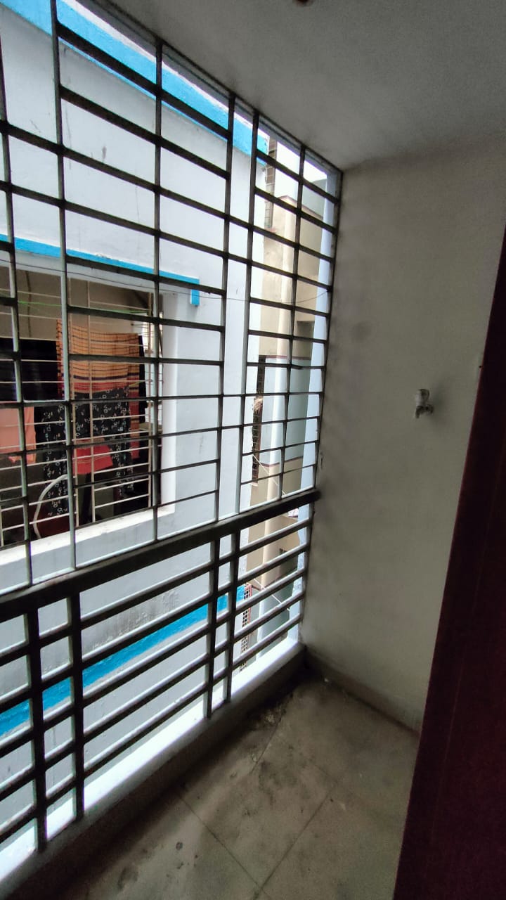 Flat for sale at Kathalbagan