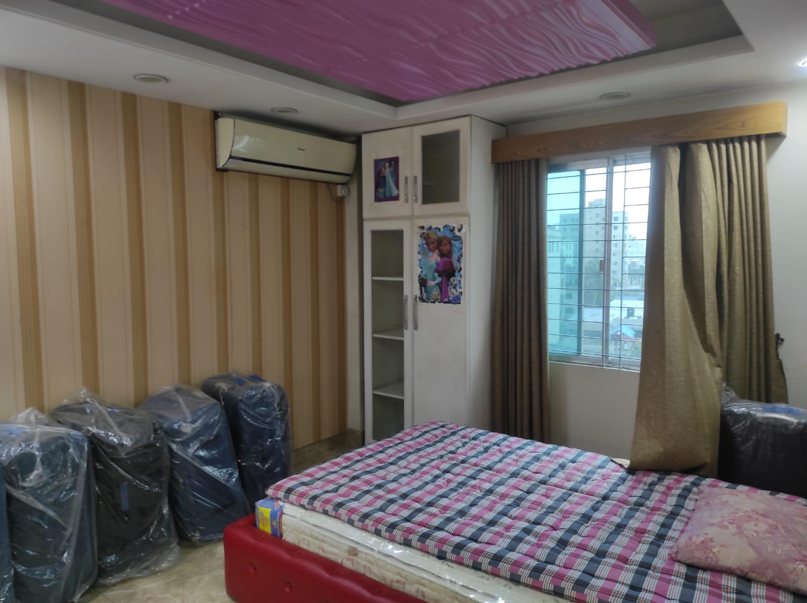 Flat For Sale At Bashundhara